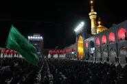 شمع‌های سوگ به یاد رهبر شهید روشن شد
