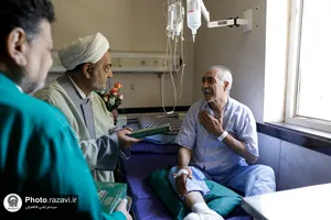 حضور خدام حرم مطهر رضوی در بیمارستان شمس&zwnj;الشموس