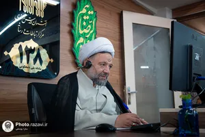 پاسخگویی تلفنی مدیر ارتباطات حوزه و روحانیت دفتر تولیت آستان قدس رضوی به مخاطبان سامانه ۱۳۸