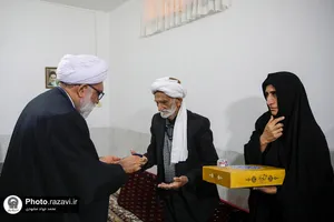 حضور تولیت آستان قدس رضوی در منزل شهید رضا رضوانی