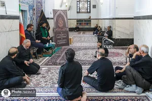 گفتمان نماز در حرم مطهر رضوی