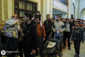 مراسم افطاری طرح ضیافت اکرام رضوی در باب الهادی علیه&zwnj;السلام