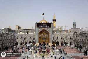 سیاه&zwnj;پوشی حرم مطهر رضوی به مناسبت شهادت حضرت علی(علیه&zwnj;السلام)