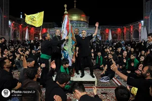 عزاداری سنتی شب ششم محرم در &laquo;حسینیه حرم&raquo;