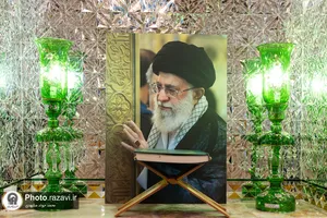 حضور مردم عزادار بر مزار مطهر رهبر شهید انقلاب اسلامی-4
