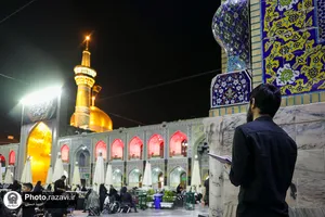 حال و هوای عزاداران حسینی در حرم مطهر رضوی