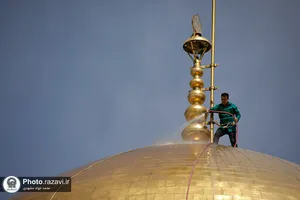شستشوی گنبد منور حرم امام رضا(علیه&zwnj;السلام)