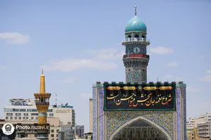 کتیبه آرایی اماکن متبرکه رضوی در دهه پایانی ماه صفر