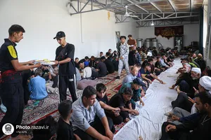 موکب میقات&zwnj;الرضا علیه&zwnj;السلام فراشان حرم مطهر رضوی