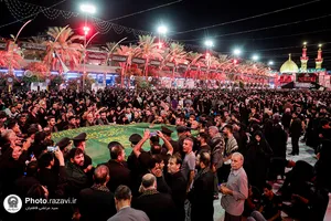 عزاداری کاروان سفیران امام رئوف علیه&zwnj;السلام در بین&zwnj;الحرمین