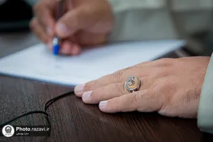 پاسخگویی تلفنی مدیر ارتباطات حوزه و روحانیت دفتر تولیت آستان قدس رضوی به مخاطبان سامانه ۱۳۸