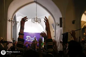 اعتکاف پسران نوجوان در حرم مطهر رضوی