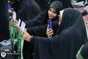 اجتماع دختران دهه هشتادی در حرم مطهر رضوی