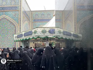 بارش برف در حرم مطهر رضوی