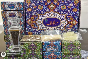 آماده&zwnj;سازی بسته&zwnj;های متبرک روضةالزهرا(س)