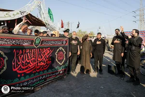 تجلیل از مواکب اربعین حسینی توسط خدام حرم مطهر رضوی