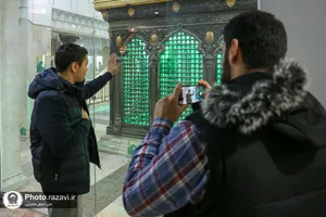 بازدید طلاب جامعه المصطفی از موزه آستان قدس رضوی