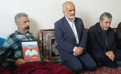 ادای احترام خادم‌یاران همدان به حماسه‌ساز عملیات رمضان