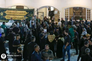زائران حرم امامین عسکریین مهمان سفره امام رضا علیه&zwnj;السلام-2