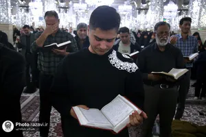 جمعه&zwnj;&zwnj;های انتظار در حرم مطهر رضوی