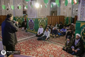 تشرف طلاب انگليسی زبان به حرم مطهر رضوی