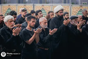 عزاداری روز عاشورای حسینی در حرم مطهر رضوی