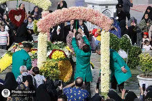 گل&zwnj;آرایی صحن آزادی حرم مطهر رضوی