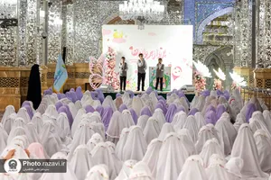 &laquo;پرواز پروانه&zwnj;ها&raquo; در حرم مطهر امام رئوف