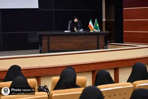 جلسه آموزشی امر به معروف و نهی از منکر ویژه خدام خواهر حرم مطهر رضوی