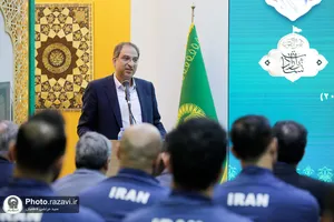 اهدای کاپ قهرمانی تیم ملی والیبال به موزه حرم مطهر رضوی