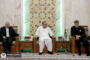 اسلامی جمہوریہ پاکستان کے وزیر داخلہ کی حرم امام رضا(ع) میں حاضری