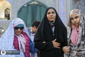 تشرف جمعی از نابینایان به حرم مطهر رضوی