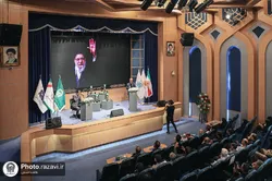 روایتی از محفل شعر «سرو سرخ» که در آن شاعران از رهبر شهیدشان سرودند