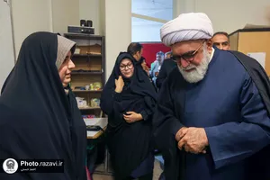 حضور تولیت آستان قدس رضوی در جمع دانش آموزان نابینای مشهدی
