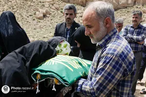 حضور خدام و کارکنان آستان قدس رضوی در مراسم سالگرد ارتحال امام خمینی(ره)