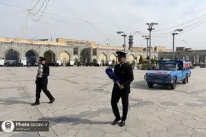 اهدای گلاب نذری از میمند فارس به حرم مطهر رضوی