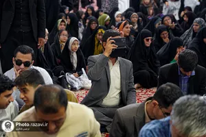 تشرف جمعی از روشن&zwnj;دلان به حرم مطهر رضوی