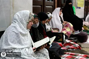اعتکاف رجبیه خواهران در حرم مطهر رضوی