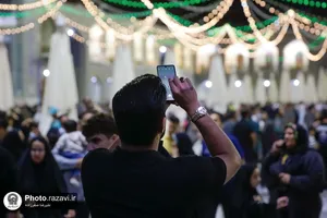 ماه گرفتگی در آسمان حرم مطهر امام رضا علیه السلام