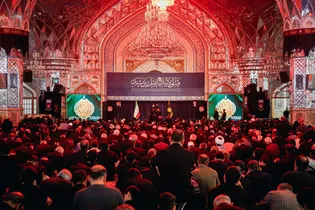 حرم مطهر رضوی در شب تاسوعای حسینی