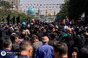 پیاده&zwnj;روی جاماندگان اربعین در مشهد -2