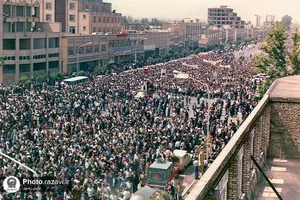 حرم مطهر رضوی؛ کانون انقلاب در مشهد-2