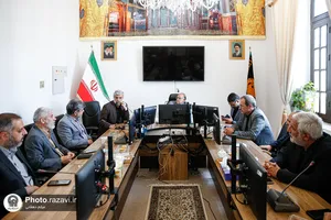 دیدار جمعی از پیشکسوتان رسانه با مدیر عالی حرم مطهر رضوی