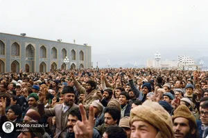 حرم مطهر رضوی؛ کانون انقلاب در مشهد-2