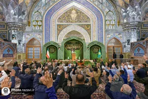 قرائت دعای توسل به یاد شهدای غزه در حرم مطهر رضوی