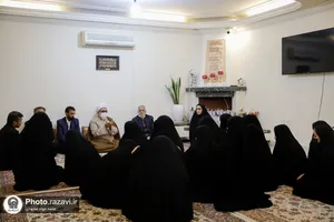 دیدار تولیت آستان قدس رضوی با دختران مرکز شکوه مهر