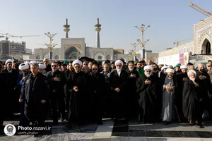 مراسم تشییع پیکر همسر مکرمه آیت الله وحید خراسانی در حرم مطهر رضوی
