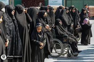 تشییع پیکر محمود فرشیدی در حرم مطهر رضوی