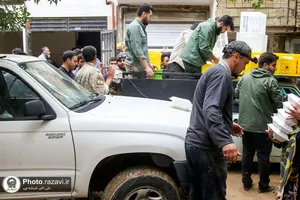 حضور آستان قدس رضوی در مناطق سیل زده مشهد