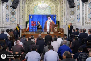 تشرف معاونین وزارت بهداشت و رؤسای دانشگاه&zwnj;های علوم پزشکی سراسر کشور به حرم مطهر رضوی